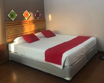 Nakara Chiangsaen Hotel - Chiang Saen - Bedroom
