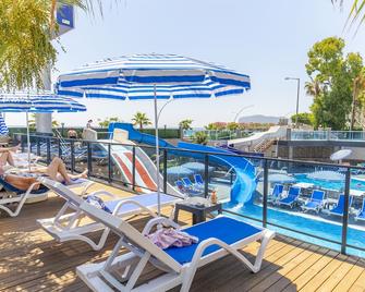 Relax Beach Hotel - Alanya - Varanda