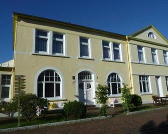 Haus Strandburg - Wangerooge - Gebäude