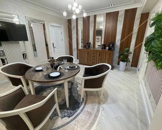 Zarafshan Grand Hotel - Navoiy
