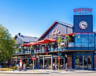 Hotel Give - Christchurch - Edificio