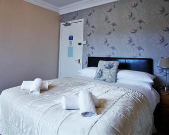 Fairway Hotel - Bathgate - Schlafzimmer