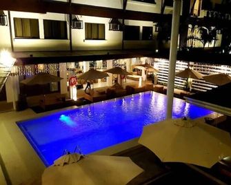 Selah Garden Hotel Manila - Pasay - Piscina