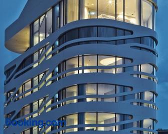 Hotel Campus At Home - Planegg - Building