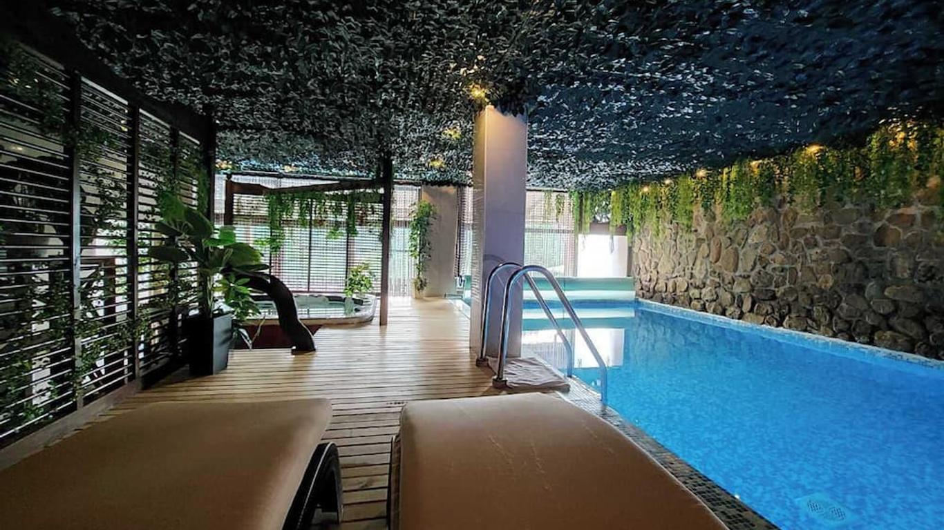 Aurora Resort & Spa