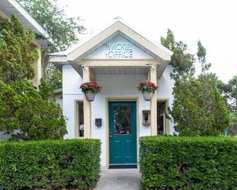 Steinhatchee River Inn - Steinhatchee - Building