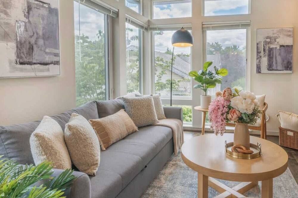 Stunning 3br Modern Designer Th @ Uw & Greenlake - Seattle - Salon