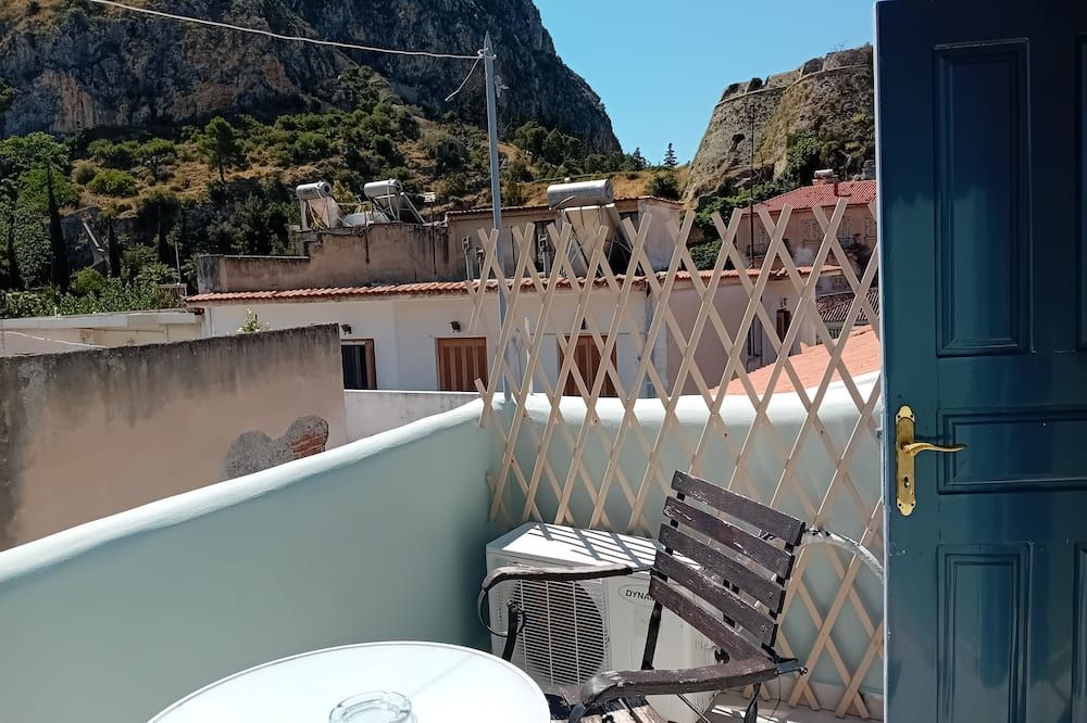 Dias - נפפיליון - מרפסת