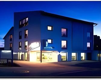 Hotel Come In - Menden - Edificio