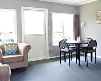 252 Beachside Motels & Holiday Park - Hokitika - Eetruimte