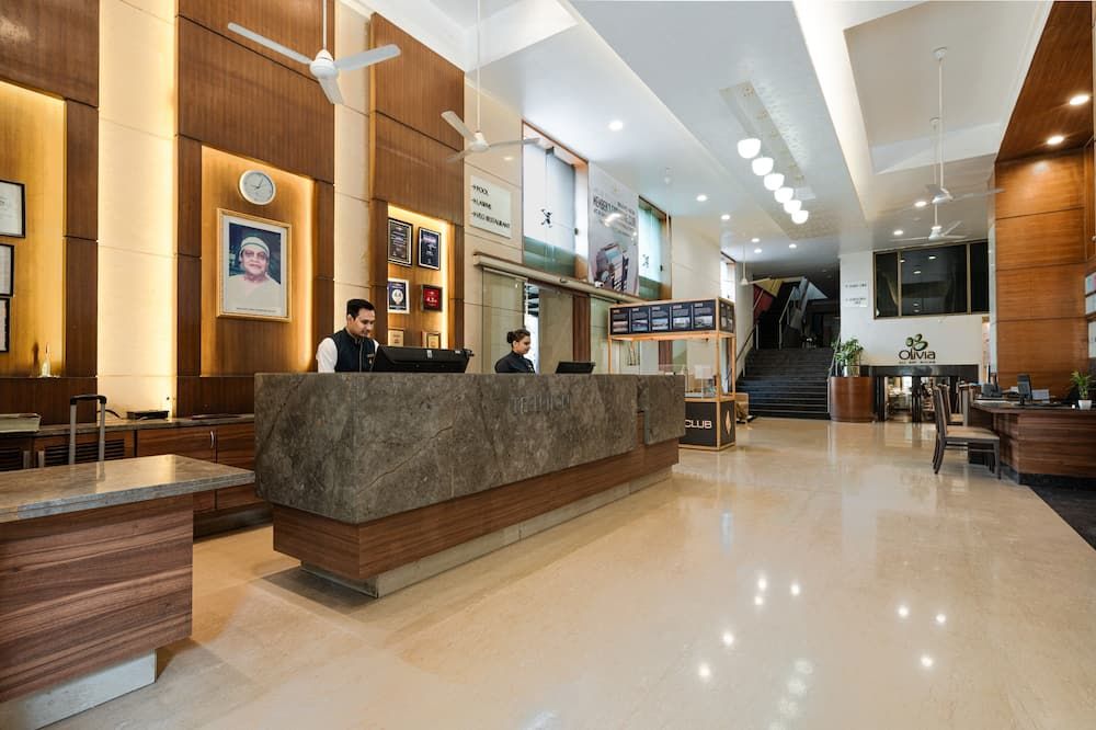 فندق ونادي جي سي سي