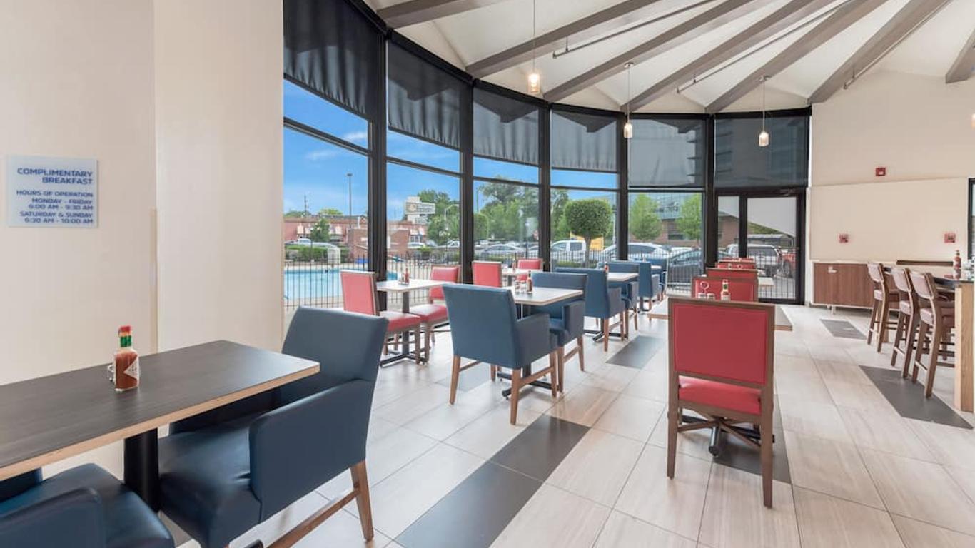 Holiday Inn Express Columbus Downtown By IHG