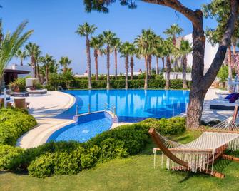 Hillstone Bodrum Hotel & Spa - Bodrum - Pool