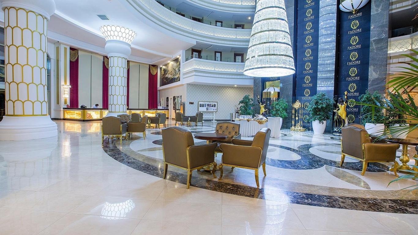 Jadore Deluxe Hotel And Spa