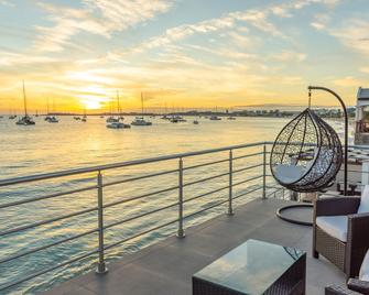 Tradewinds Apartments Simpson Bay - Simpson Bay - Balcony