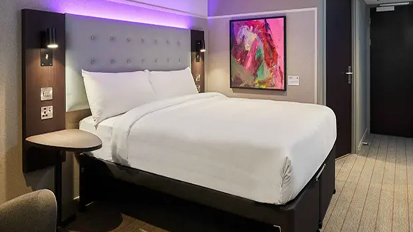Premier Inn Man Air Runger Lane South
