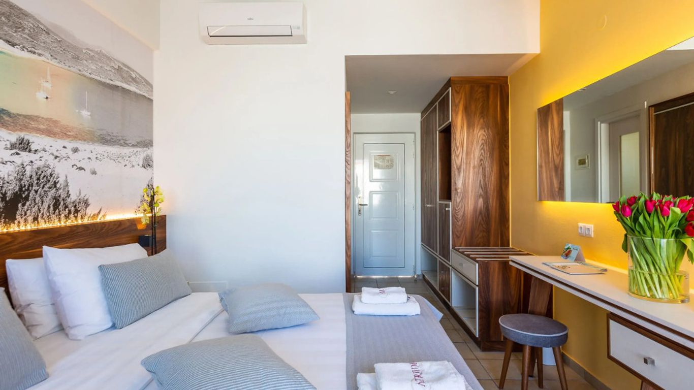 Atrium Ambiance Hotel