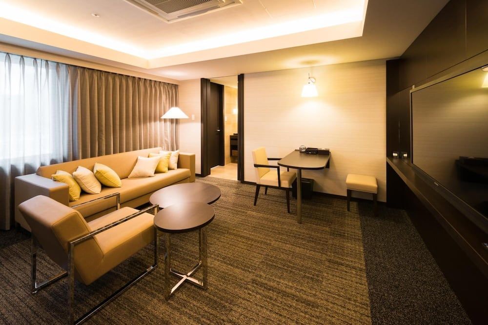 Super Hotel Premier Tokyo Station Yaesu-Chuoguchi - טוקיו - סלון