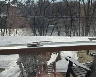 Casa on the Red Cedar River - Menomonie - Balkon