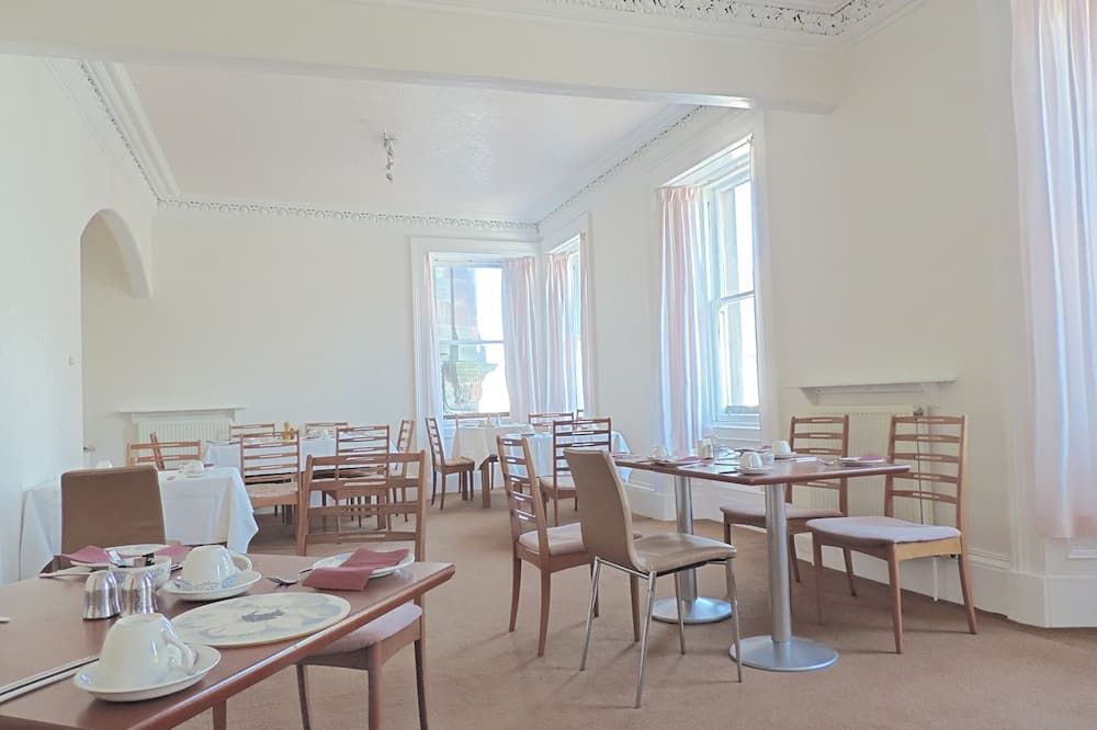 Waverley Hotel - Нерн - Ресторан