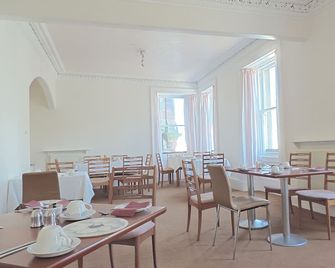 Waverley Hotel - Нерн - Ресторан