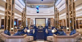 The Diplomat Radisson Blu Hotel Residence & Spa - Manama - Reception