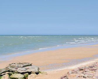 2 Bedroom Amazing Home In Dives-Sur-Mer - Dives-sur-Mer - Plage