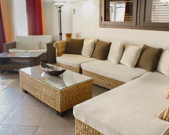 Casa Luna - Oranjestad - Pokój dzienny