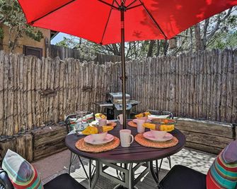 Modern Bungalow w/ Santa Fe Charm 2 Mi to Plaza - Santa Fe - Patio