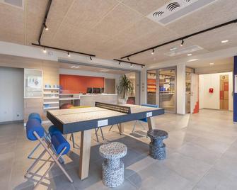 Ibis Budget Mont De Marsan - Mont-de-Marsan - Front desk
