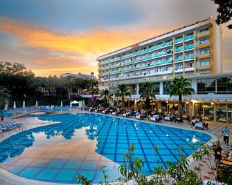 Lycus Beach Hotel - Boztepe - Pool