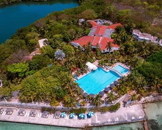Hotel Cocoliso Island Resort - Isla Grande del Rosario - Piscina