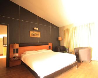 Deccan Plaza Hotel - Ooty