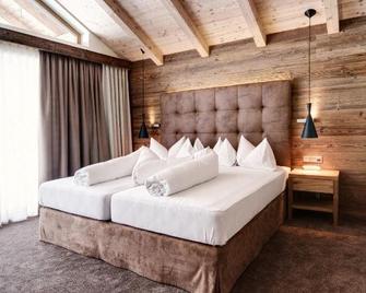 Hotel Magdalena Mayrhofen - Mayrhofen - Bedroom