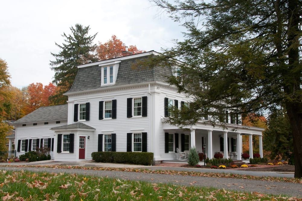 Brinckerhoff Inn - Fishkill - Building