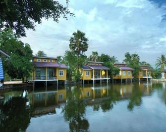 The Pond Residence #2 - Kampot