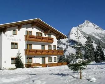 Haus Kristall Ferienwohnungen - Warth - Gebäude