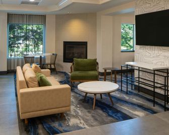 Fairfield Inn & Suites by Marriott Lafayette - Lafayette - Sala de estar