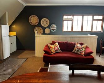 Be at Rest Accommodation - George - Living room