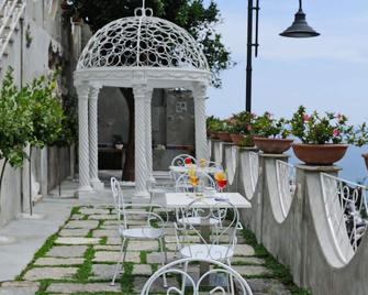 Villa Guarracino Amalfi - Amalfi - Patio
