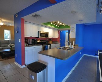 Tarpon Lake Escape Llc - Palm Harbor - Küche