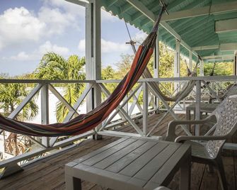 South West Bay Cabañas - Providencia - Balcony