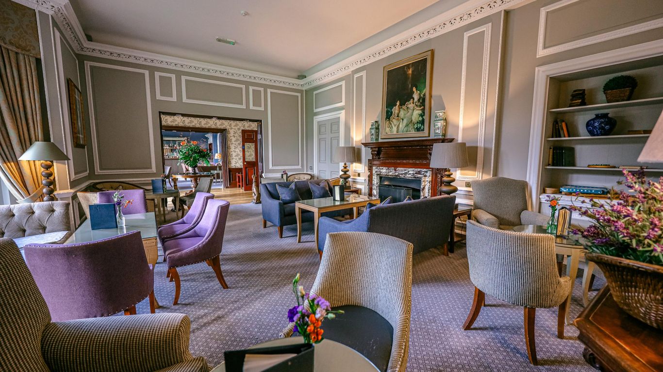 Foxhills Club & Resort