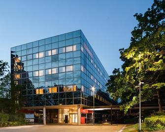 easyHotel Milton Keynes - מילטון קיינס - בניין