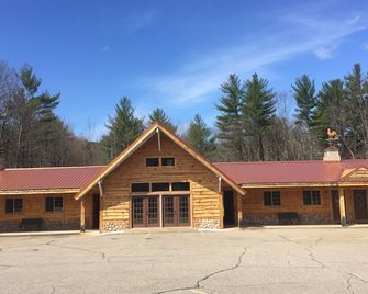 Mountain Cabin Style House - Intervale - Building