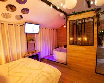 Love Room Romantique Les Petits Plaisirs - Angers