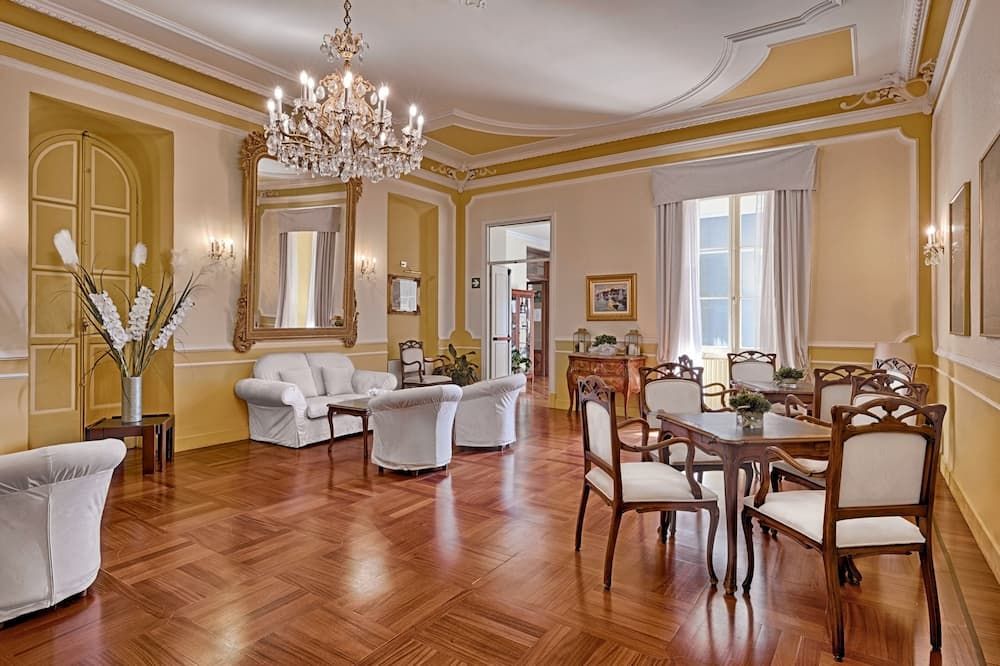 هوتل باراديسو - San Remo - غرفة طعام