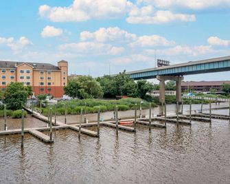 Extended Stay America Suites - Secaucus - Meadowlands - Secaucus - Vista del exterior
