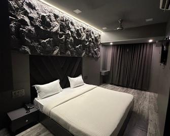 Hotel Voxton - Utan - Bedroom
