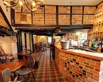 The Nags Head Hotel - Great Missenden - Bar